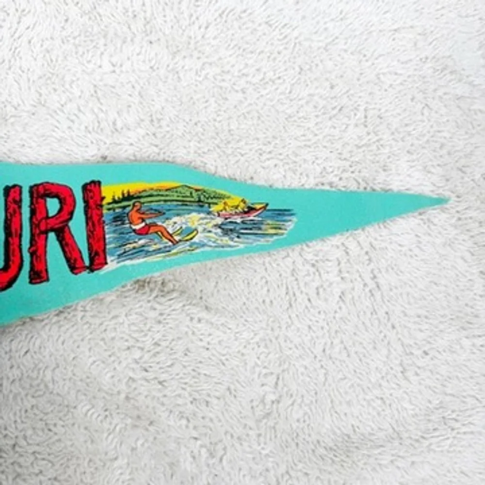 Vintage Missouri State Pennant Vibrant Decor Man Cave Felt Mid Century 24